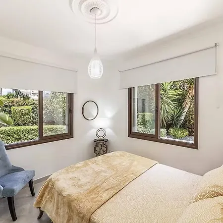 Located In The Heart Of Coral Bay ! Peyia