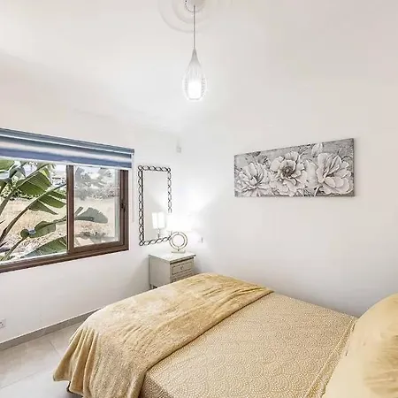 Affittacamere Located In The Heart Of Coral Bay !